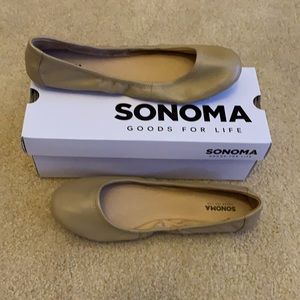 Sonoma Flats - NWT - Size 10